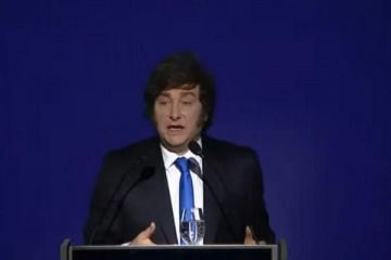 Foto de Milei celebró el acuerdo con EEUU: "Estamos comprometidos en hacer grande Argentina nuevamente"