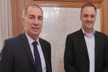 Foto de El Gobierno dividirá la Secretaría de Turismo, Ambiente y Deportes de Scioli para darle más poder a Adorni y Santilli