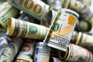 Foto de El dólar oficial profundizó la baja mientras el Blue volvió a subir y se amplió la brecha