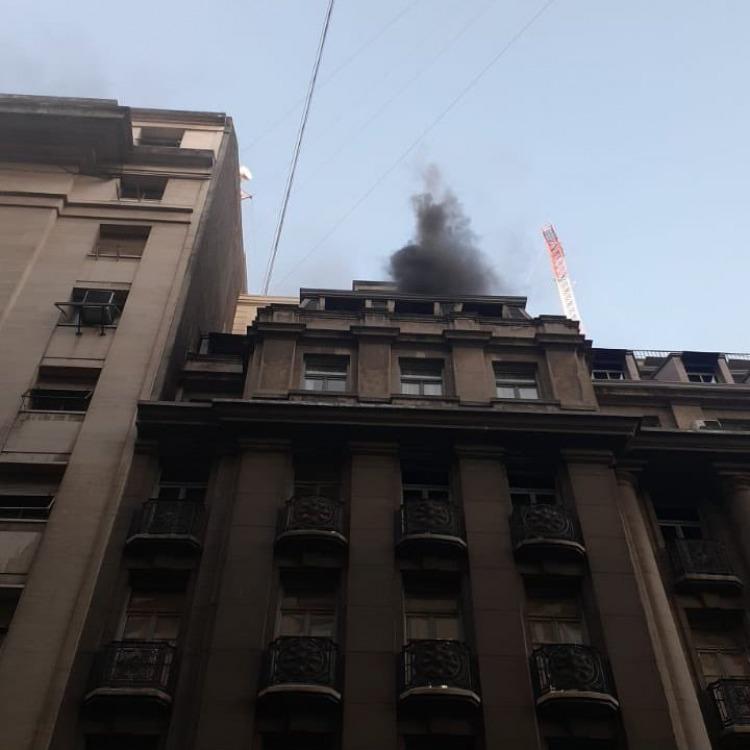 Evacuaron El Ministerio De Economía Por Un Principio De Incendio Poltica Argentina 0770