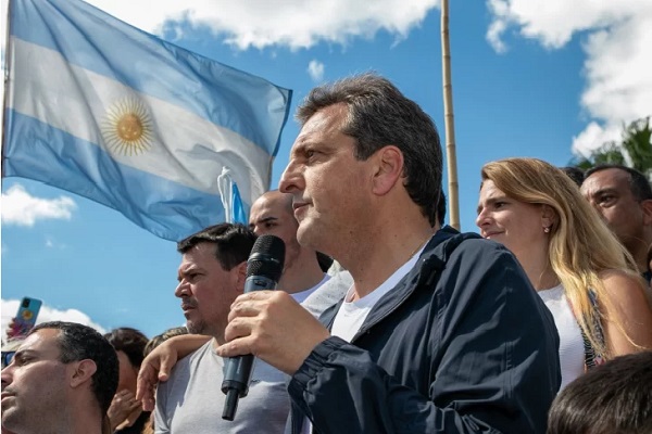 Sergio Massa recorrió San Fernando: Si hay algo que hace grande a la Argentina es la igualdad de oportunidades