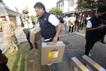 Foto de Perú votó entre demoras, fragmentación y un resultado abierto