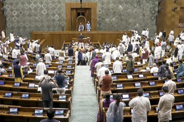 Foto de Modi impulsa más mujeres en el Parlamento de India y reabre un debate estructural