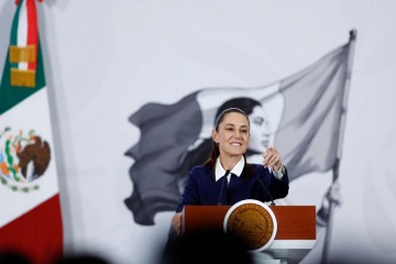 Foto de Honduras Gate: Sheinbaum apuntó contra Milei por financiar una presunta campaña en su contra