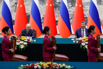 Foto de Xi y Putin sellan acuerdo energético en Pekín: 40 tratados comerciales