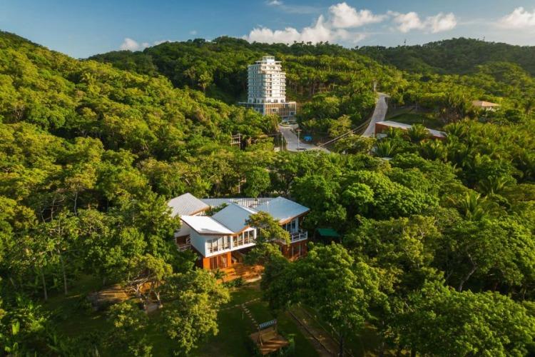 Qué es Próspera, la ciudad-empresa libertaria que Peter Thiel fundó en Honduras
