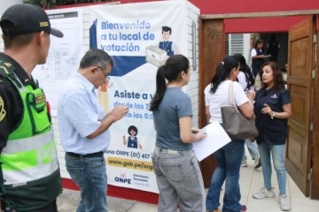 Elecciones en Perú: comenzó el balotaje entre Keiko Fujimori y Roberto Sánchez