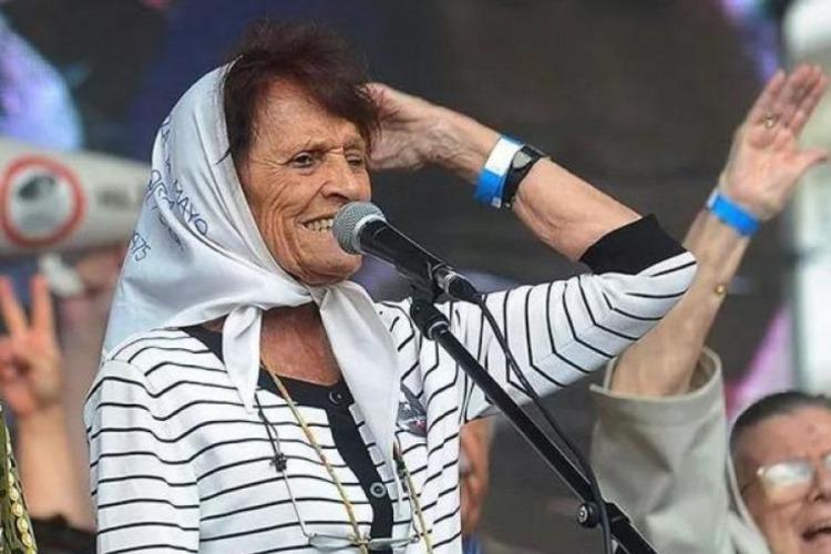 Murió Taty Almeida, histórica referente de Madres de Plaza de Mayo