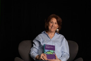 Foto de María Laura Tagina: "Hay algo en la forma de ejercer la autoridad de Milei que atrae a un sector de los hombres"