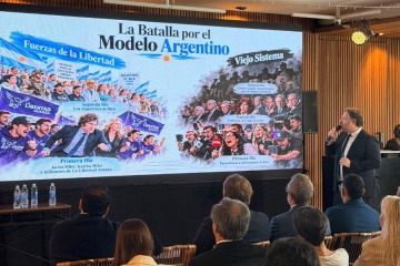 Foto de Funcionarios y militantes libertarios fueron capacitados en batalla cultural por el cineasta Santiago Oría