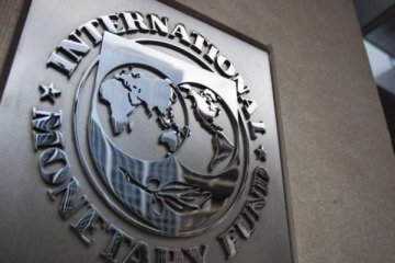 Foto de El gobierno espera otro guiño del FMI mientras crecen las dudas sobre la economía