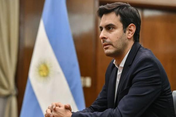 Tras la salida de Guzmán, renunció el funcionario a cargo de la segmentación de tarifas