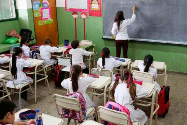 Paritaria nacional docente: CTERA acordó una suba anual del 114%