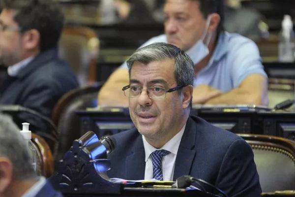 El oficialismo le pide a la oposición que "no se esconda" y acepte debatir en las Sesiones Extraordinarias