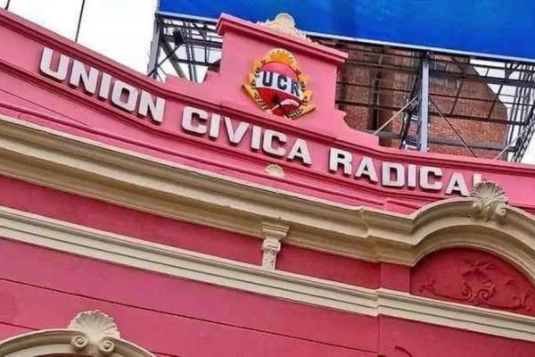 JxC: En Córdoba, dirigentes de la UCR se acercan al oficialismo de Juan Schiaretti