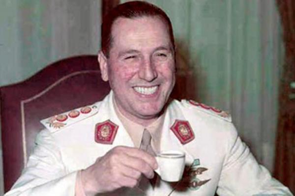 ChatGP: la Inteligencia Artificial explicó por qué el mejor presidente de la Argentina fue Perón
