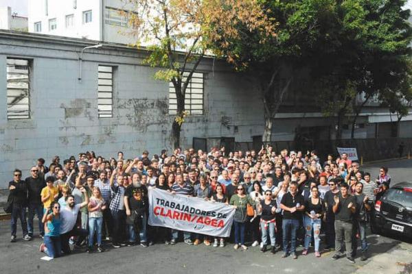 El Ministerio de Trabajo dictó la conciliación obligatoria y la suspensión de despidos en Clarín