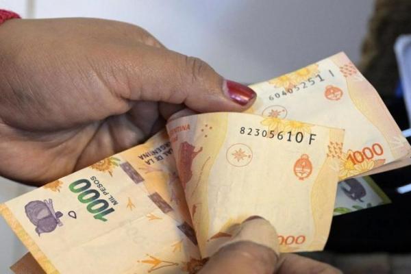 Los salarios registrados le ganaron a la inflación en marzo, pero persiste el problema de los informales