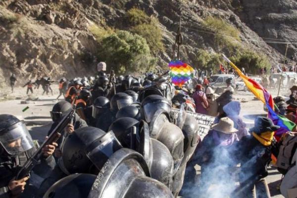 Jujuy: la Policía reprimió a manifestantes en Humahuaca