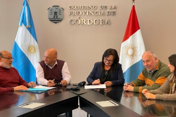 El gobierno de Córdoba se suma al bono y también promete incrementos salariales