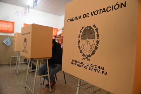 Santa Fe elige gobernador: Pullaro y Lewandoski, los que tienen más chances