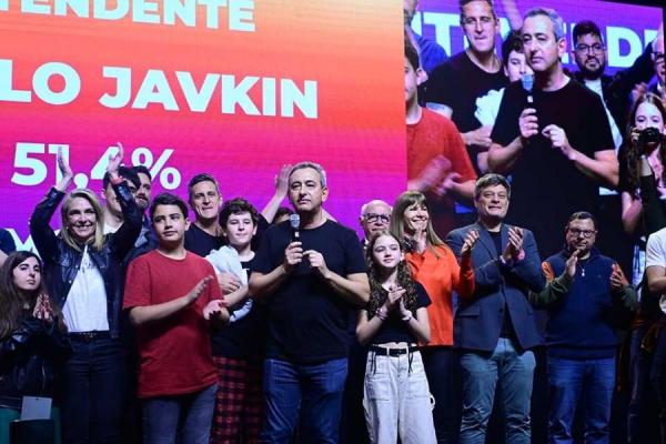 Rosario: Javkin logró la reelección como intendente por escaso margen sobre Montenegro