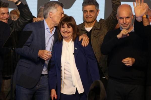 "Que se afilie a La Libertad Avanza": Bullrich llamó a Macri por el affaire con Milei, pero hay bronca en JxC