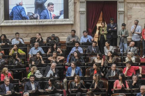 UxP busca los 22 diputados que le faltan para ganar la primera pulseada con el Gobierno