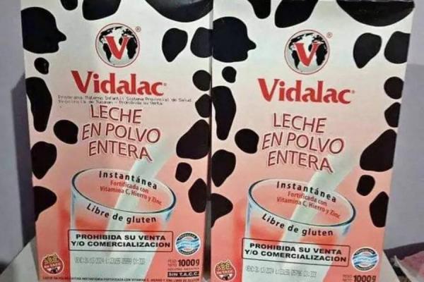 Papelón de Pettovello: venden la leche que le dio a la Fundación Conin y le negó a los movimientos sociales