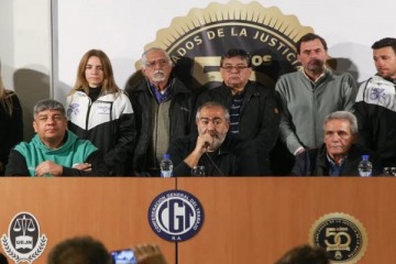 La CGT pidió "la inmediata liberación de los detenidos" y repudió la represión en el Congreso