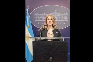 ¿Es broma?: Lilia Lemoine aseguró que le quiere serruchar el piso a Manuel Adorni
