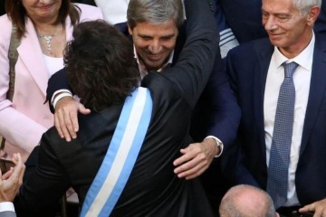 Caputo amplió la deuda de Milei en $4,3 billones y parte le vence al próximo presidente