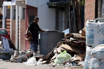 La pobreza trepó al 52% en el primer semestre de la gestión Milei, el valor más alto desde 2004