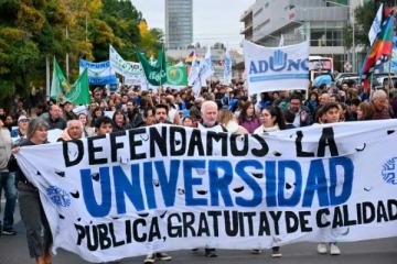 Docentes universitarios marchan este jueves por la Ley de Financiamiento