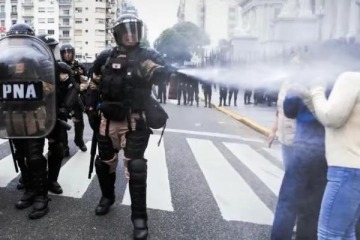 La Justica dispuso abrir una investigación por la represión a las protestas en el marco de la Ley Bases