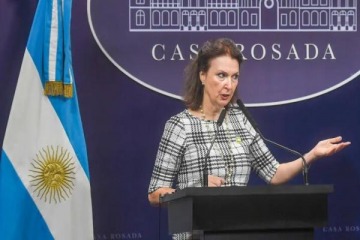 ¿No hay plata?: Cancillería contrató más de 3 mil autos con choferes por casi $175 millones para traslados protocolares