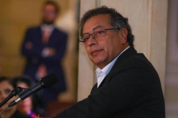 Gustavo Petro criticó a Milei: "Acá si le damos un plato de sopa a la gente mayor"