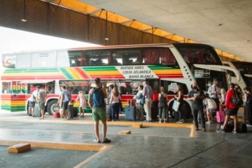 El gobierno nacional anunció la desregulación del transporte automotor de media y larga distancia: saldrá en el Boletín Oficial este lunes