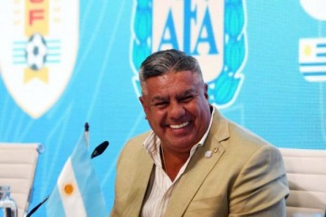 Con aval judicial y de Conmebol, Chiqui Tapia será reelecto en AFA pese a los ataques de Milei