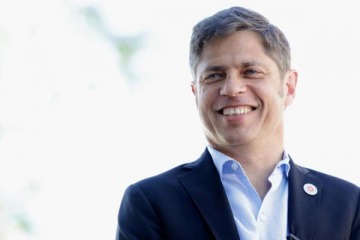 Foto de Axel Kicillof acord un aumento escalonado del 8% con representantes gremiales