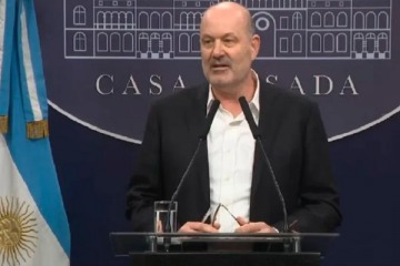 Sturzenegger prohibió los cargos hereditarios en la administración pública