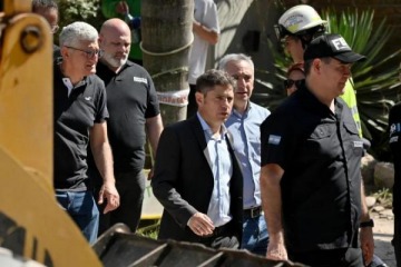 Derrumbe del hotel: Axel Kicillof está en Villa Gesell para seguir de cerca el operativo de rescate