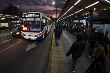 Paro de colectivos: la UTA levantó la medida de fuerza tras acuerdo salarial con el Gobierno y las empresas del sector