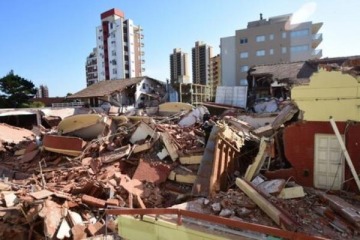 Derrumbe del hotel en Villa Gesell: hallaron otro cadáver y ya son tres las víctimas fatales