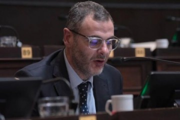 Contundente gesto a LLA: Urreli debutó como secretario del PRO y no descartó confluir con los libertarios