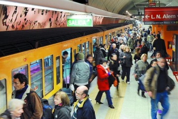 Denuncian que hay sarna en la línea B de subte de Jorge Macri: falta limpieza y fumigación