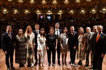  La Ciudad oficializó al nuevo equipo directivo del Teatro Colón con la figura destacada de Julio Bocca