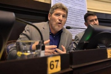 Dejó Cambiemos, dejó Libre y finalmente se sumó a LLA: quién es el flamante legislador libertario