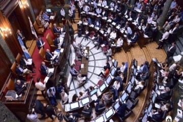 Con votos del PRO, UCR y LLA, la Legislatura aprobó la ley que no reconoce a los enfermeros como profesionales de la salud