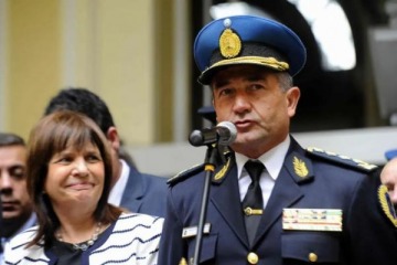 Escándalo: el jefe de la Policía Federal usó un avión de la fuerza para trasladar familiares a su casamiento en Corrientes